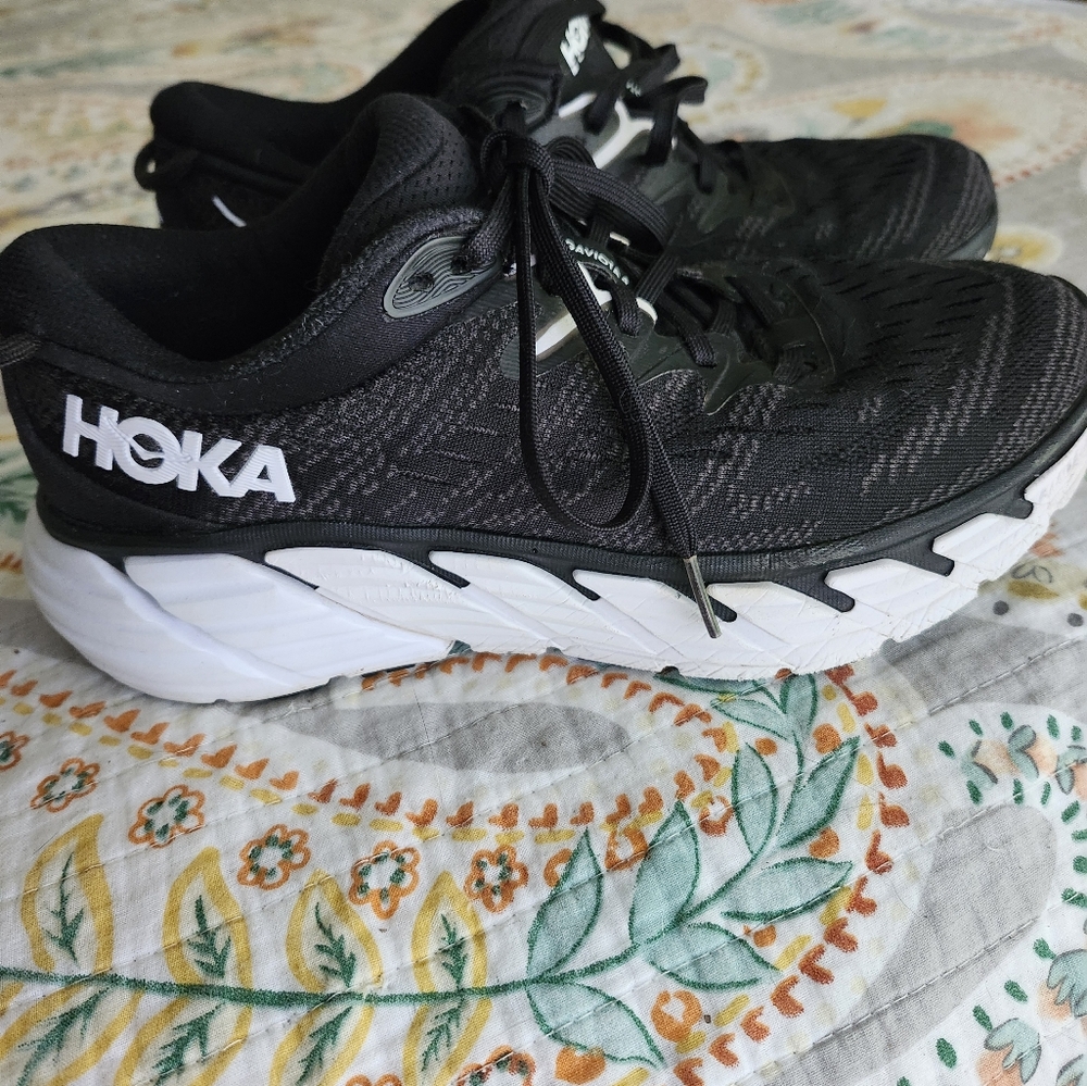 Hoka One One, Gaviota 4, Size  7.5, Black/white, Very Good Used Condition.